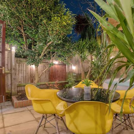 Вілла The Zen Den With Hot Tub And Garden Лондон Екстер'єр фото