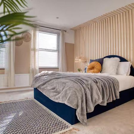 Вілла The Zen Den With Hot Tub And Garden Лондон Екстер'єр фото